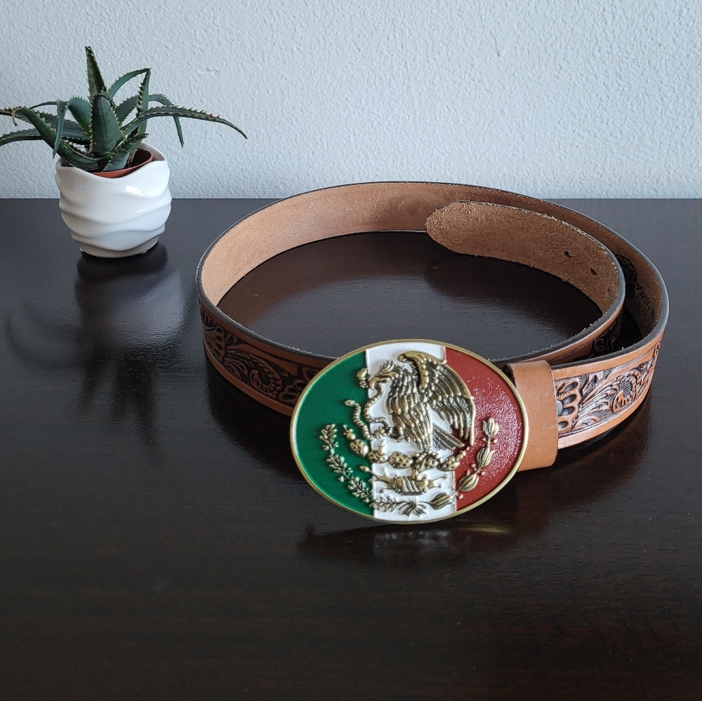ARIAT Men's Oval Belt Buckle Mexican Flag